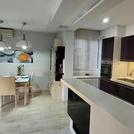 Heart Of Luxury * סקופיה